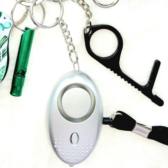 Self Defense Keychain - Picture 3 of 4